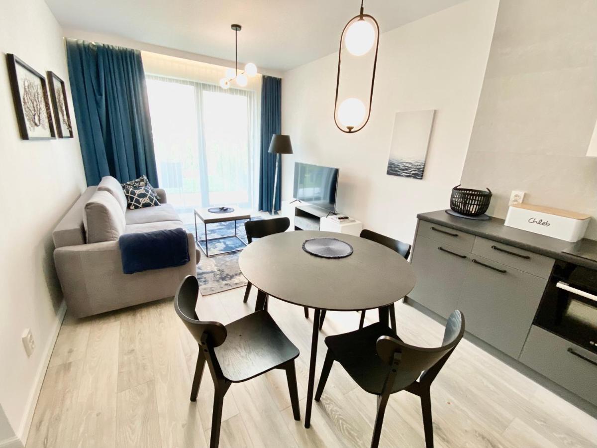 Przy Plazy - Z Prywatnym Ogrodkiem Rezydencja Niechorze Apartman Kültér fotó