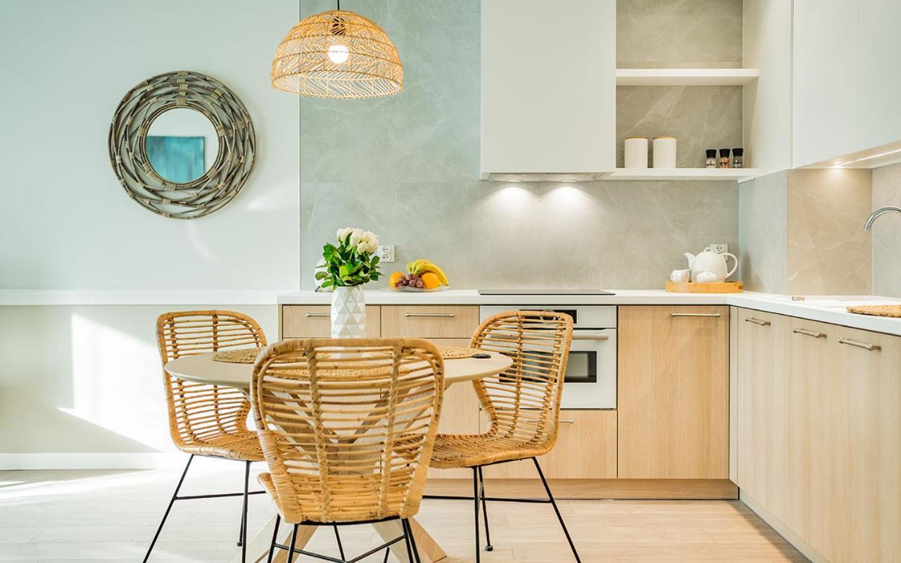 Przy Plazy - Z Prywatnym Ogrodkiem Rezydencja Niechorze Apartman Kültér fotó